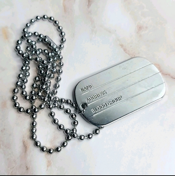 Fashion army tags 🔥 5/$25 Bundle Sale 🔥 - Picture 1 of 3